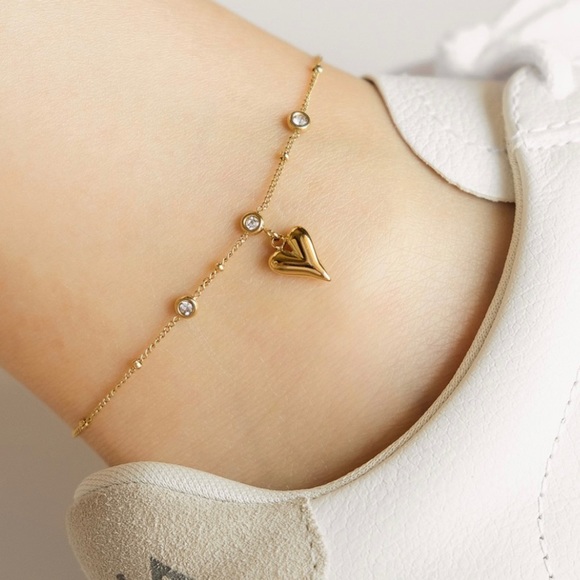 Heart Beaded Crystal Zirconia Dainty Anklet | Gold Plated Stainless Steel - Picture 4 of 6